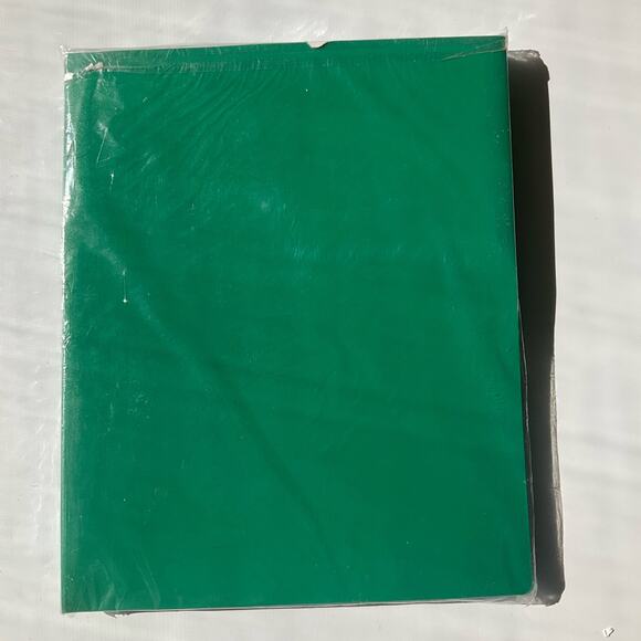 JAM Paper Heavy Duty Plastic Two Pocket Presentation Folders, Green, 6 Pack - Picture 3 of 3